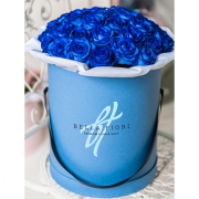 Синие розы в стильной коробке от Bella Fiori