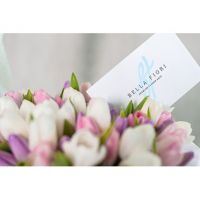 Нежное сочетание тюльпанов в коробке