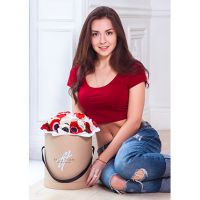 Анемоны в коробке от Bella Fiori