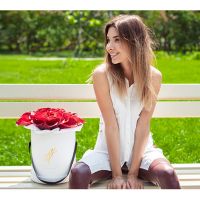 Каллы красные в коробке Royal