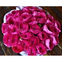 Розовые ранункулюсы в коробке Royal