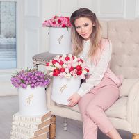 Ассорти из тюльпанов в коробке Royal