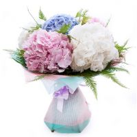 Букет «Небесный вальс» с гортензиями