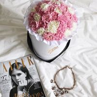 Диантус в белой коробке Royal