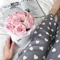 Пионовидные розы Pink O'hara в коробке Small