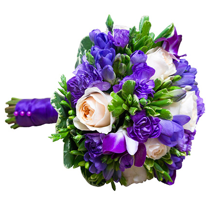 Свадебный букет невесты с пионовидными розами и фрезиями №3