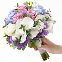 Свадебный букет невесты из гортензии и роз №8