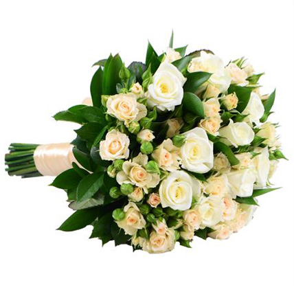 Свадебный букет невесты из кустовых роз №37
