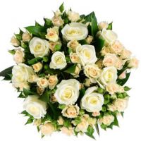 Свадебный букет невесты из кустовых роз №37