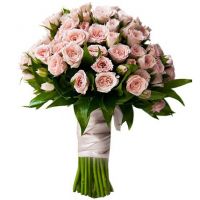 Букет из кремовых кустовых роз №39