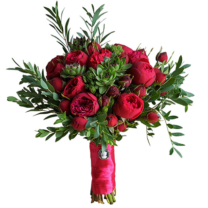 Букет с красными пионовидными розами «Ред пиано» №161