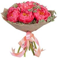Букет коралловых пионов «Летний вальс»