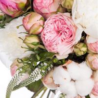 Букет с пионами и пионовидными розами «Волнующий»