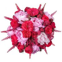 Букет с пионами и пионовидными розами «Элизабет»