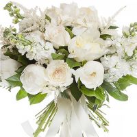 Букет с пионами и розами «Белла»