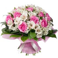 Букет из розовых роз и альстромерий «Нежный шелк»