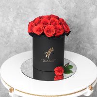 Розы «Нина» в черной коробке Royal