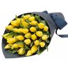 Букет «Стиль» из желтых тюльпанов с оформлением