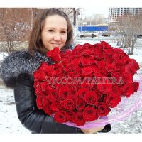 101 красная роза «Форевер янг»