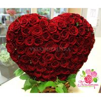 Сердце 3D из 201 розы 