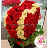 Сердце 3D из  101 розы и 40 кустовых роз