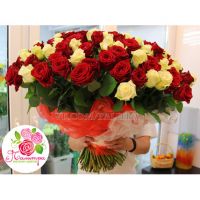 201 роза: красная + белая