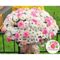 Мегамикс из кустовых хризантем и роз