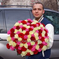 101 роза: красная, белая, розовая