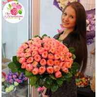 75 пионовидных роз «Вувузела»