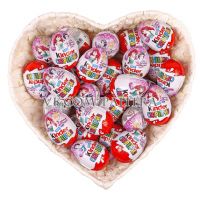 Корзинка с 25 киндер-сюрпризами 